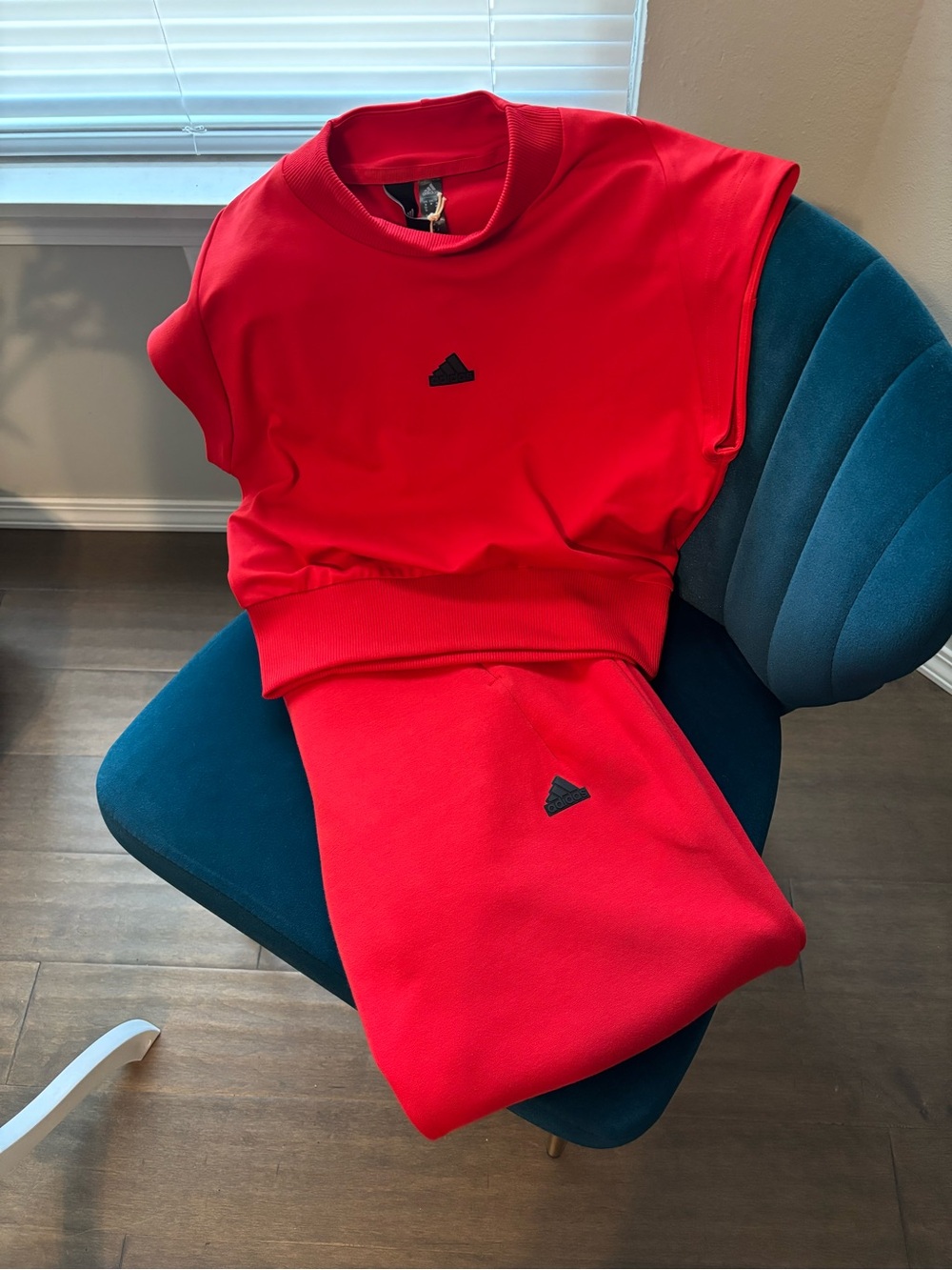 Adidas ZNE Matching Tracksuit Set Scarlet Red Crop Tee NWT & Joggers Size M